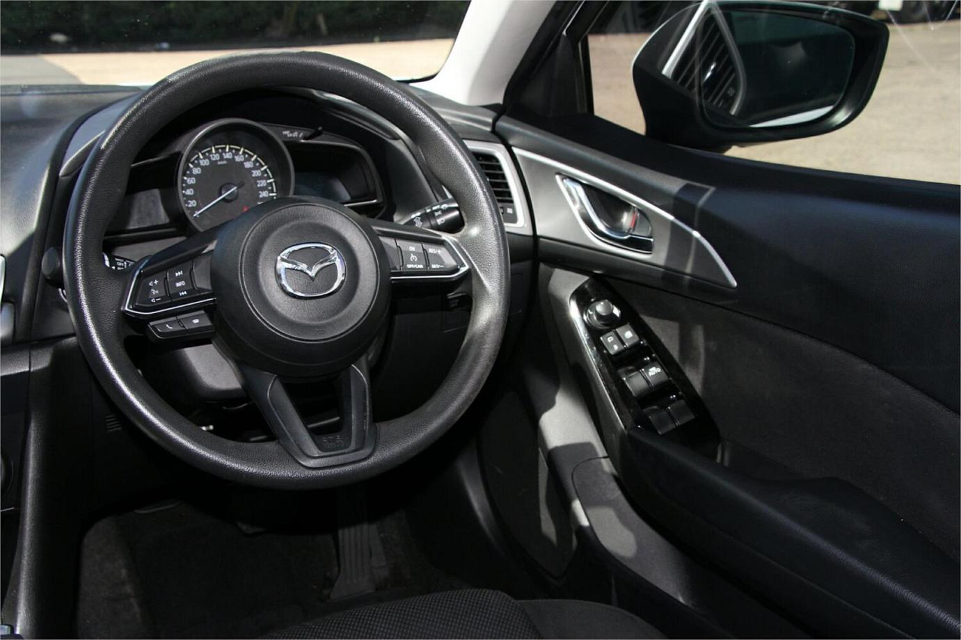 2018 Mazda 3 Neo Sport-23