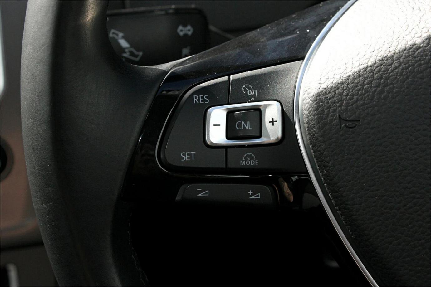 2015 Volkswagen Golf 92tsi Trendline-9