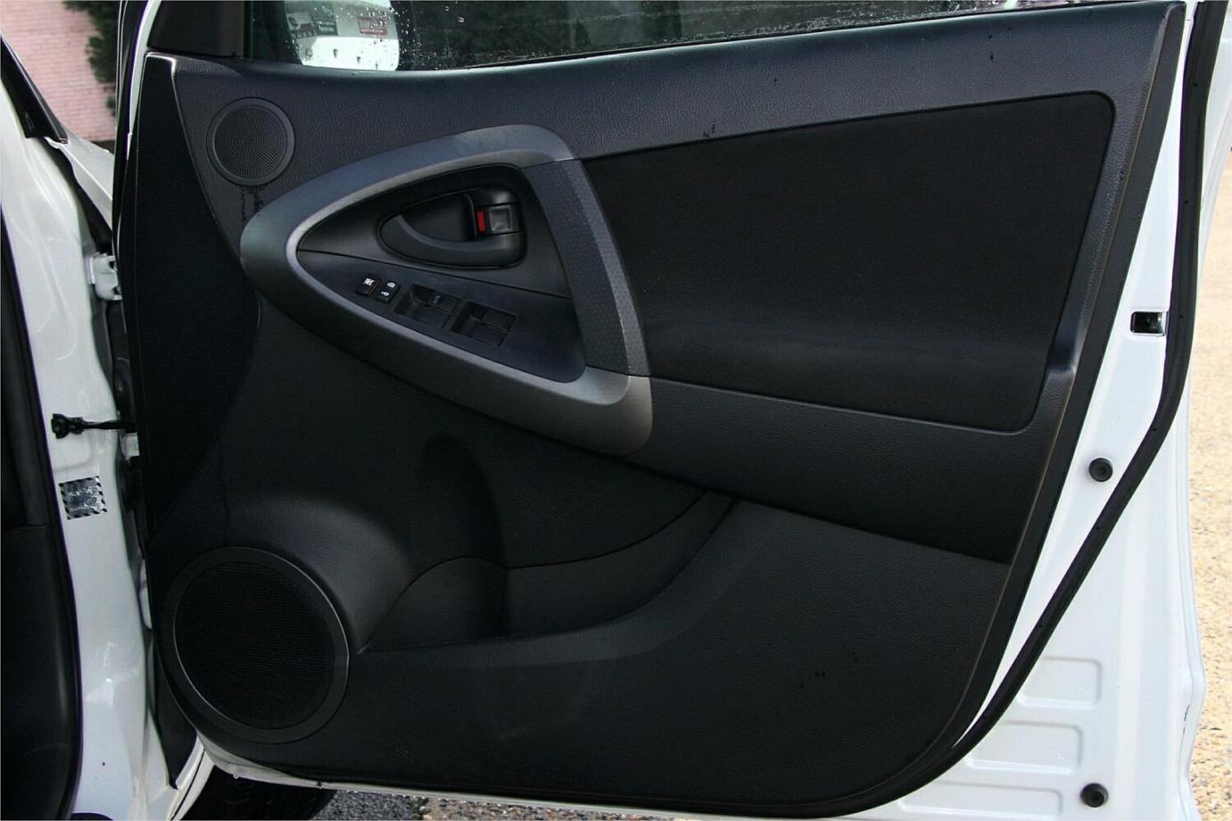 2012 TOYOTA RAV4 CRUISER-21