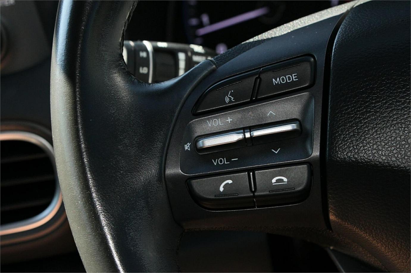 2020 Hyundai Kona Active-8