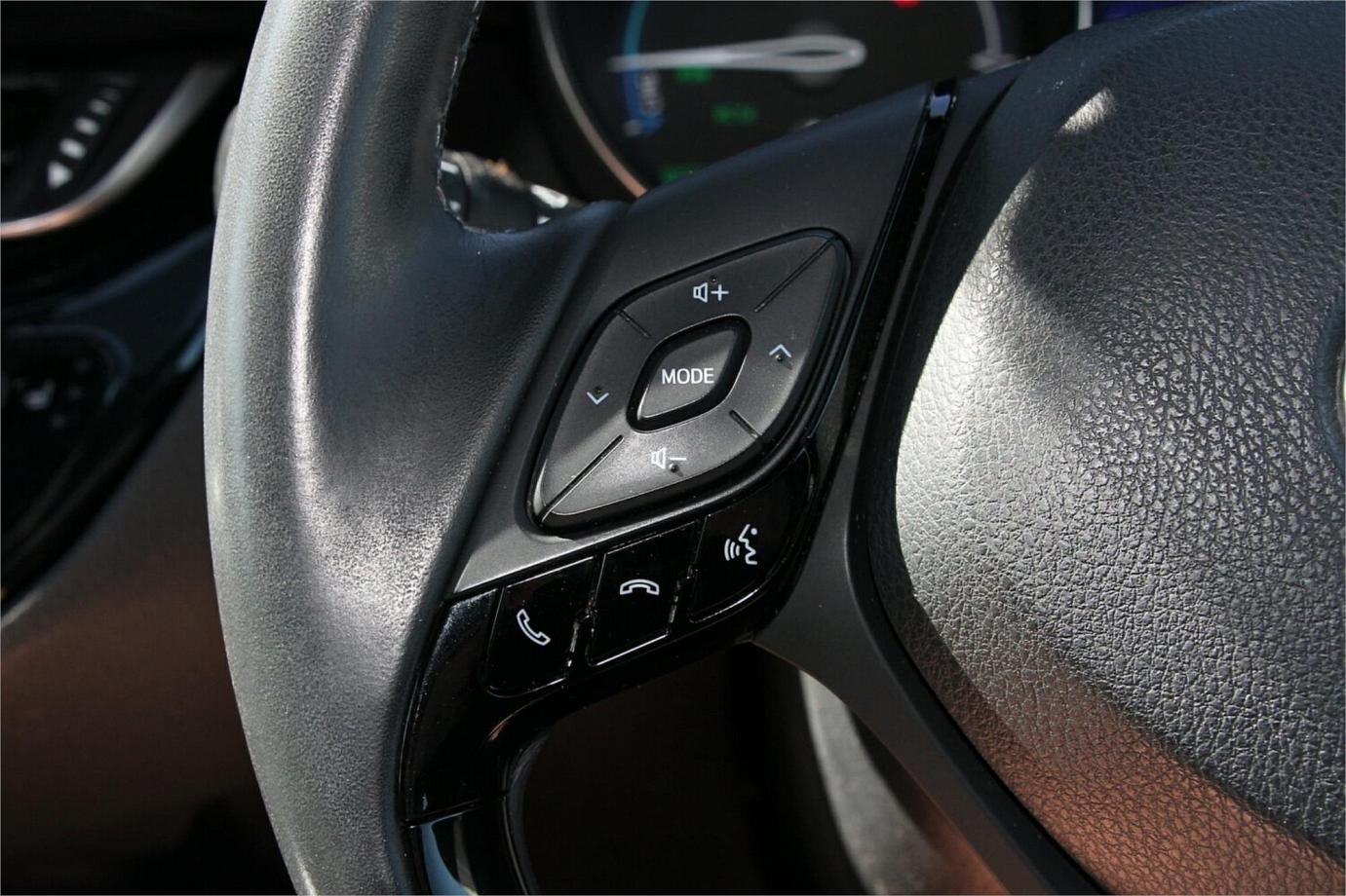2018 TOYOTA C-HR G (HYBRID)-8