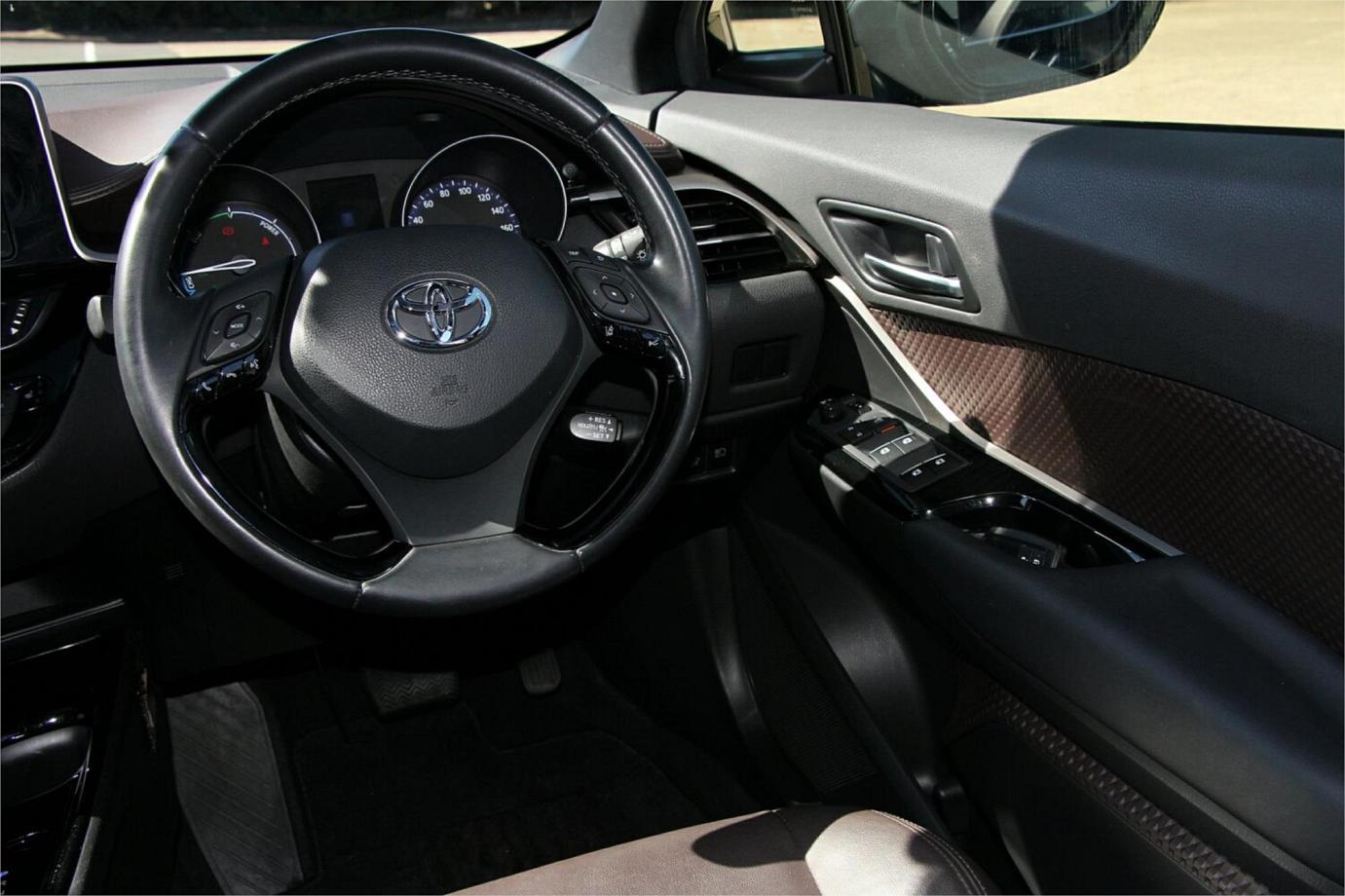 2018 TOYOTA C-HR G (HYBRID)-25