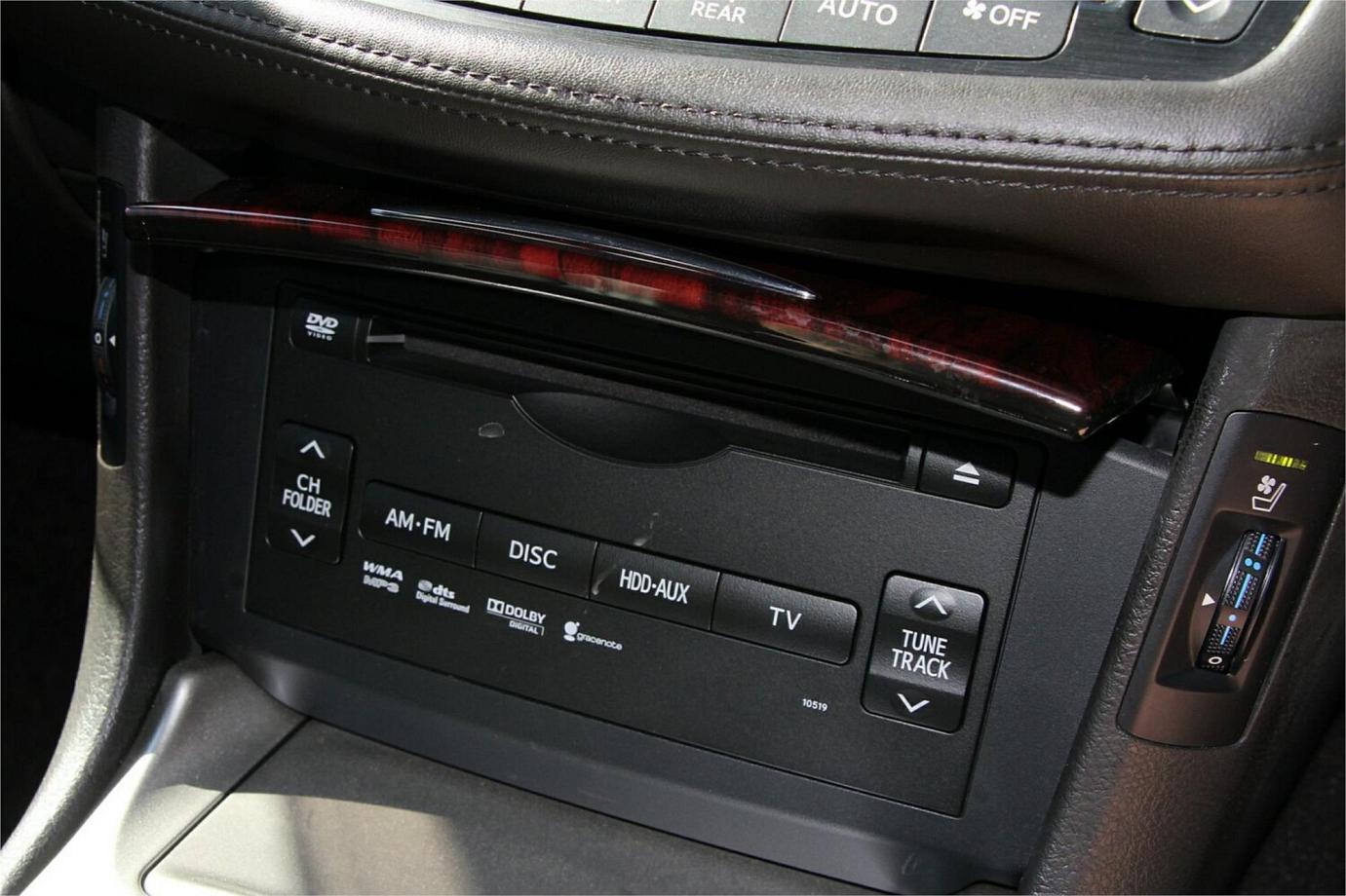 2011 Toyota Crown G (hybrid)-13