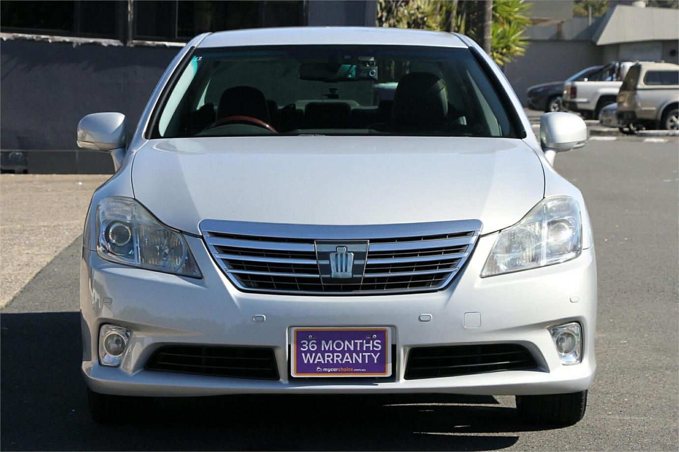 2011 Toyota Crown G (hybrid)-16