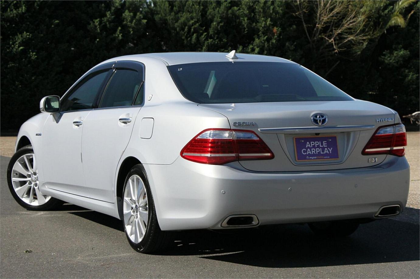 2011 Toyota Crown G (hybrid)-23