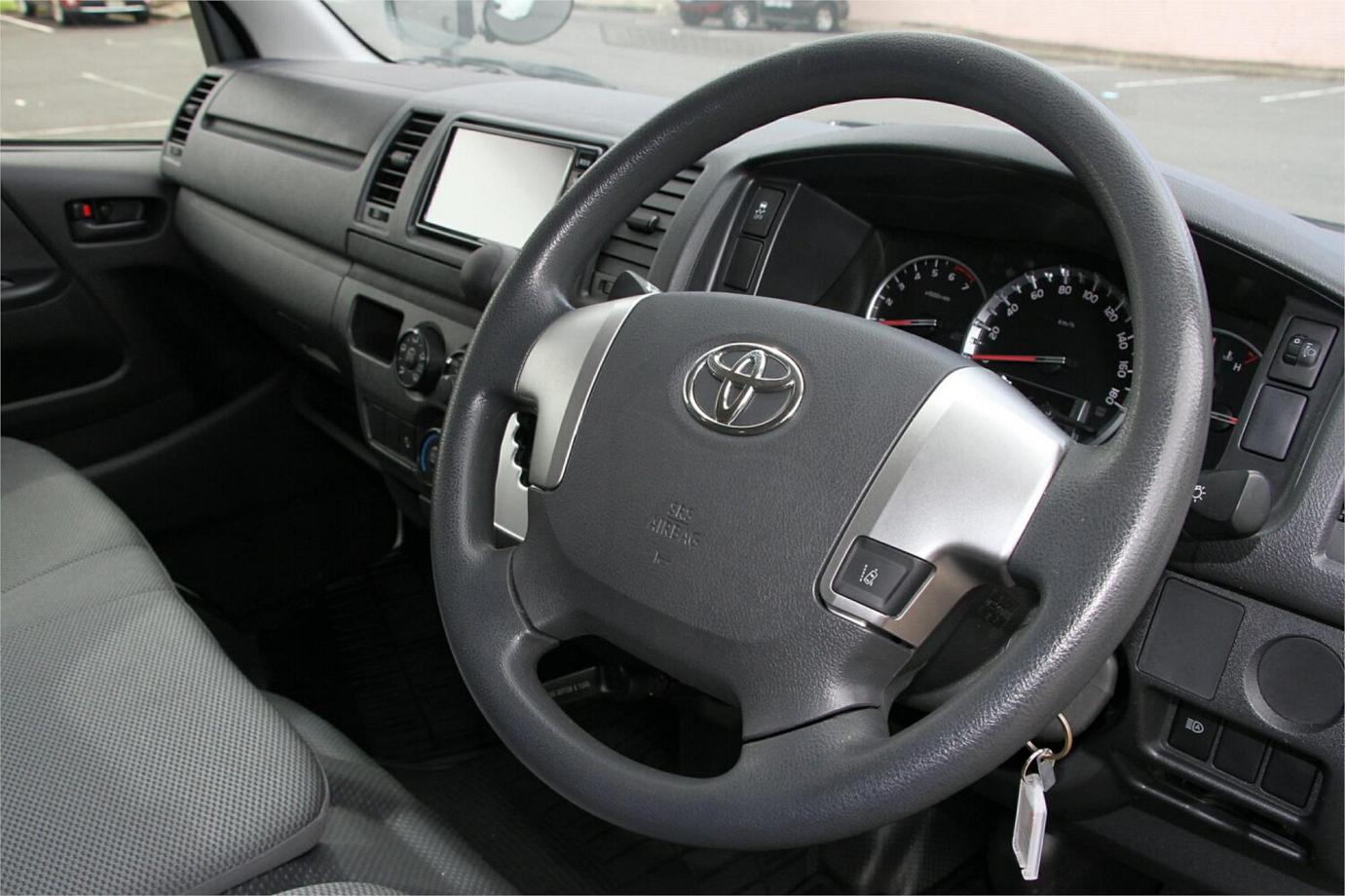 2018 Toyota Hiace Dx (camper Kit)-24