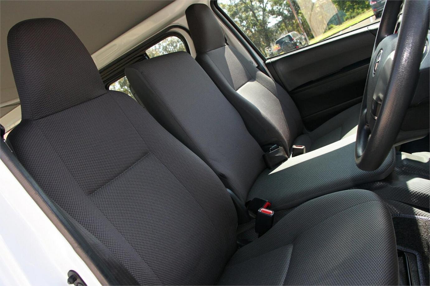 2018 Toyota Hiace Dx (camper Kit)-26