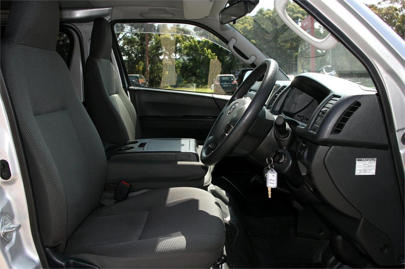 2019 Toyota Hiace Dx (camper Kit)-25