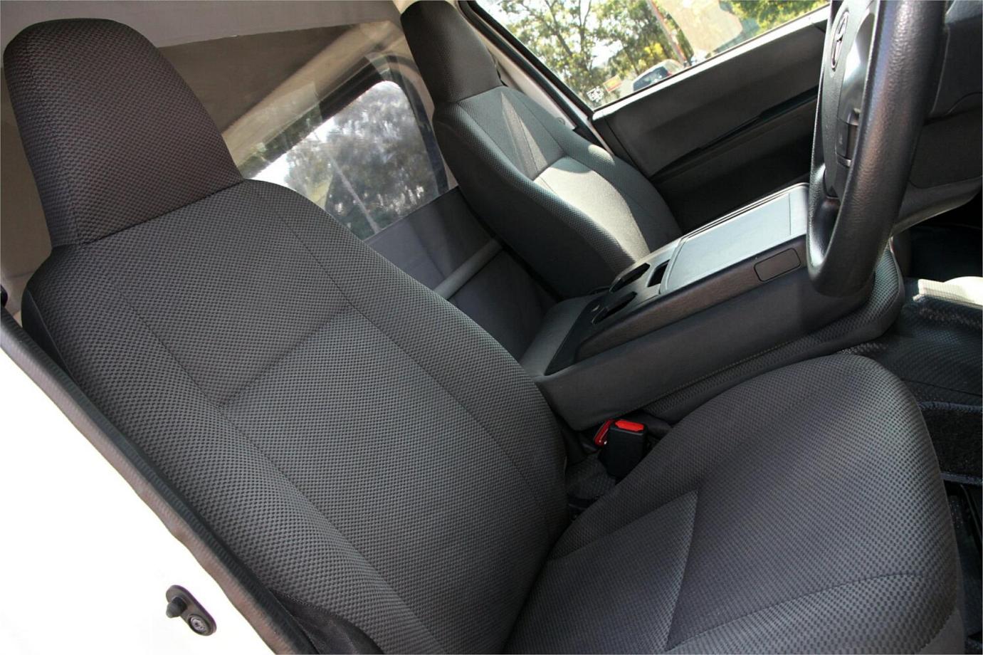 2020 Toyota Hiace Dx (camper Kit)-26