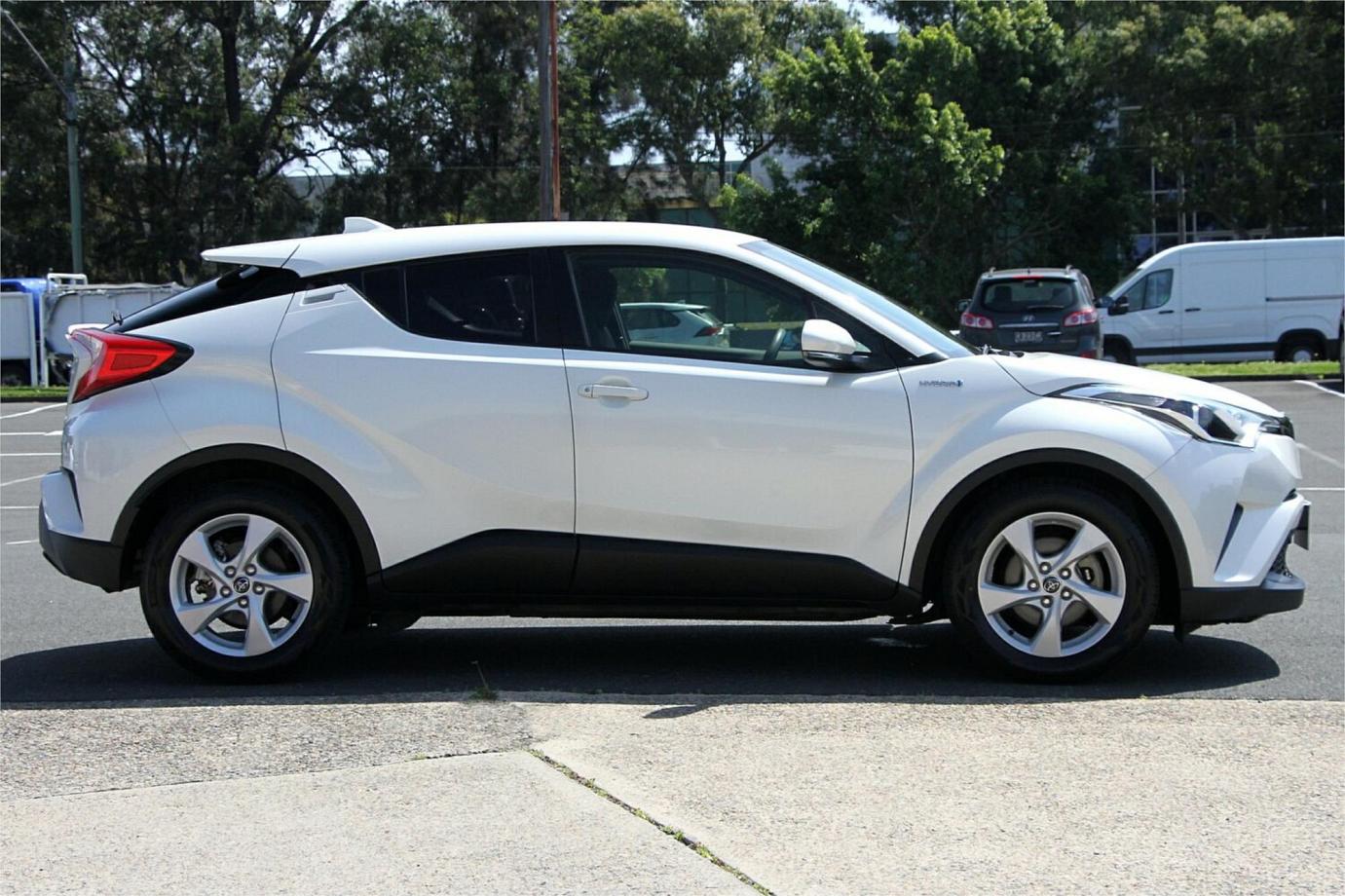 2019 TOYOTA C-HR S (HYBRID)-13