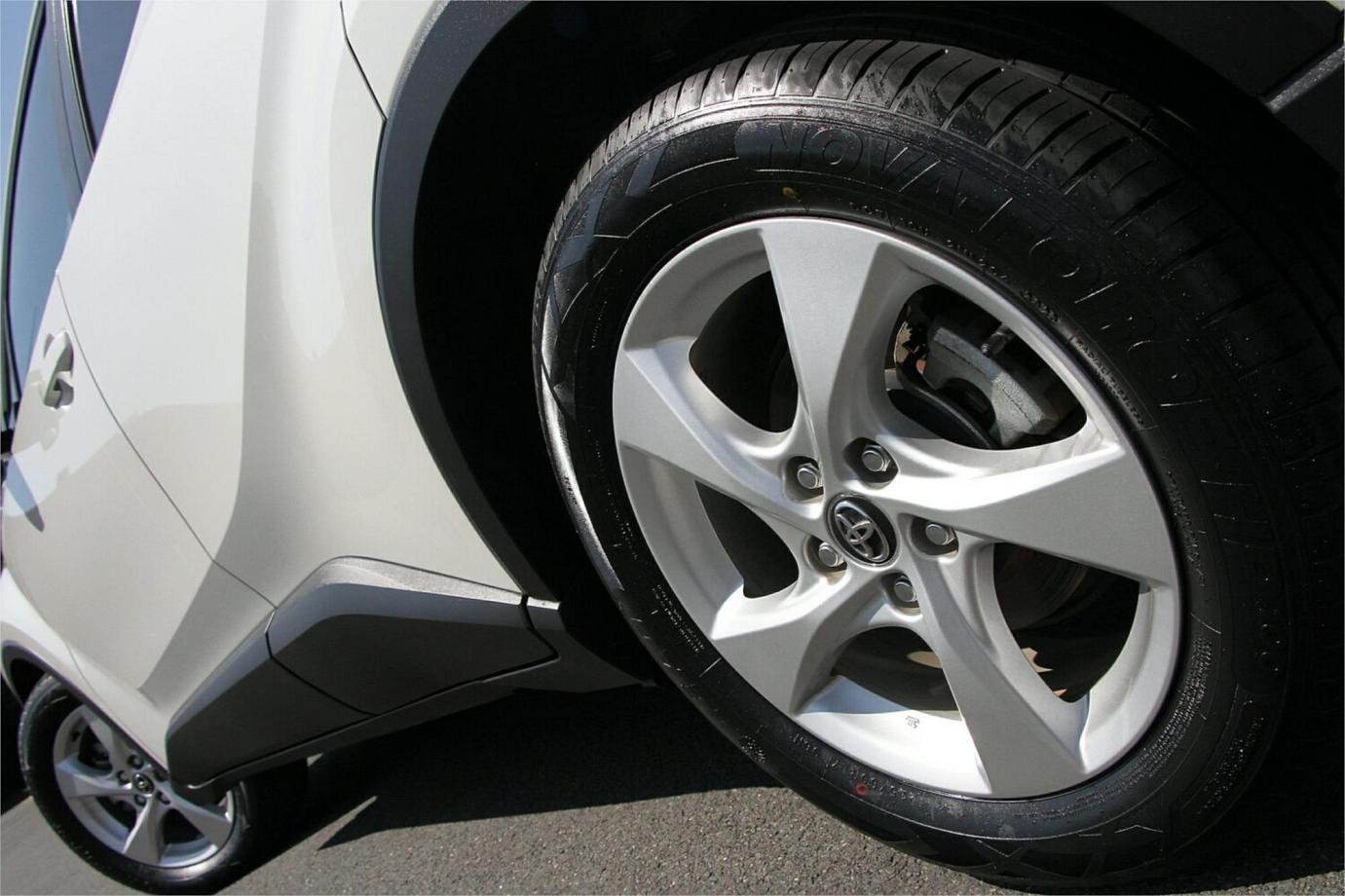 2019 TOYOTA C-HR S (HYBRID)-21