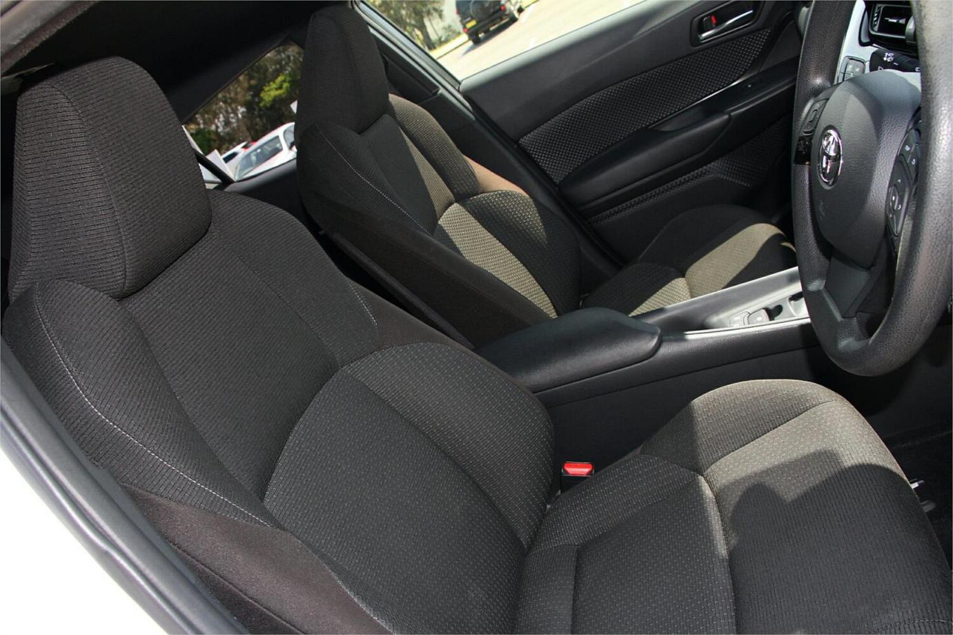 2019 TOYOTA C-HR S (HYBRID)-26