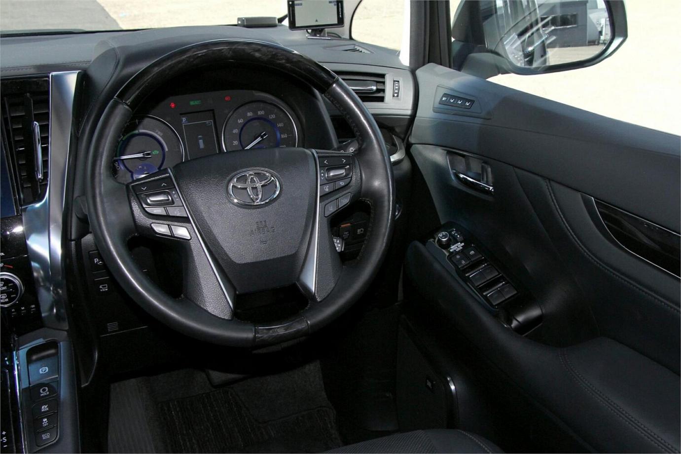 2022 Toyota Alphard Sr C (hybrid)-26