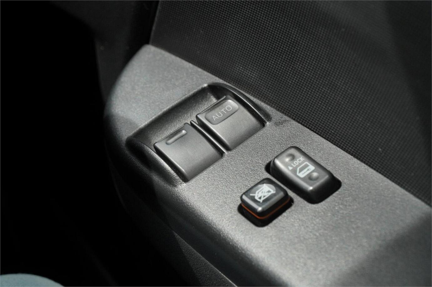 2019 Toyota Hiace Dx Gl Package (camper Kit)-6 2019 Toyota Hiace Dx Gl Package (camper Kit)-6