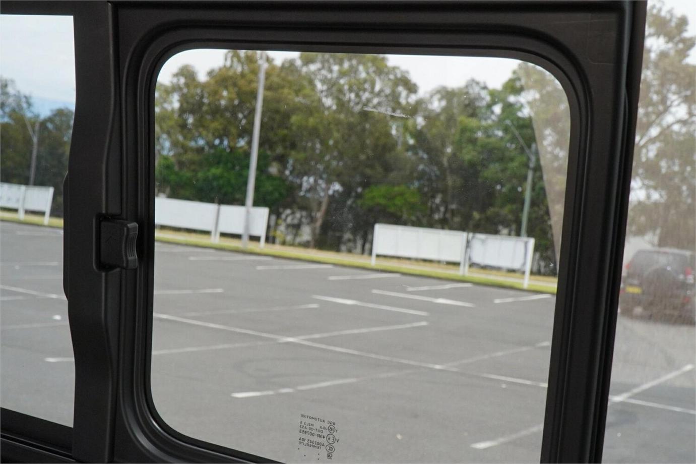 2019 Toyota Hiace Dx Gl Package (camper Kit)-7 2019 Toyota Hiace Dx Gl Package (camper Kit)-7