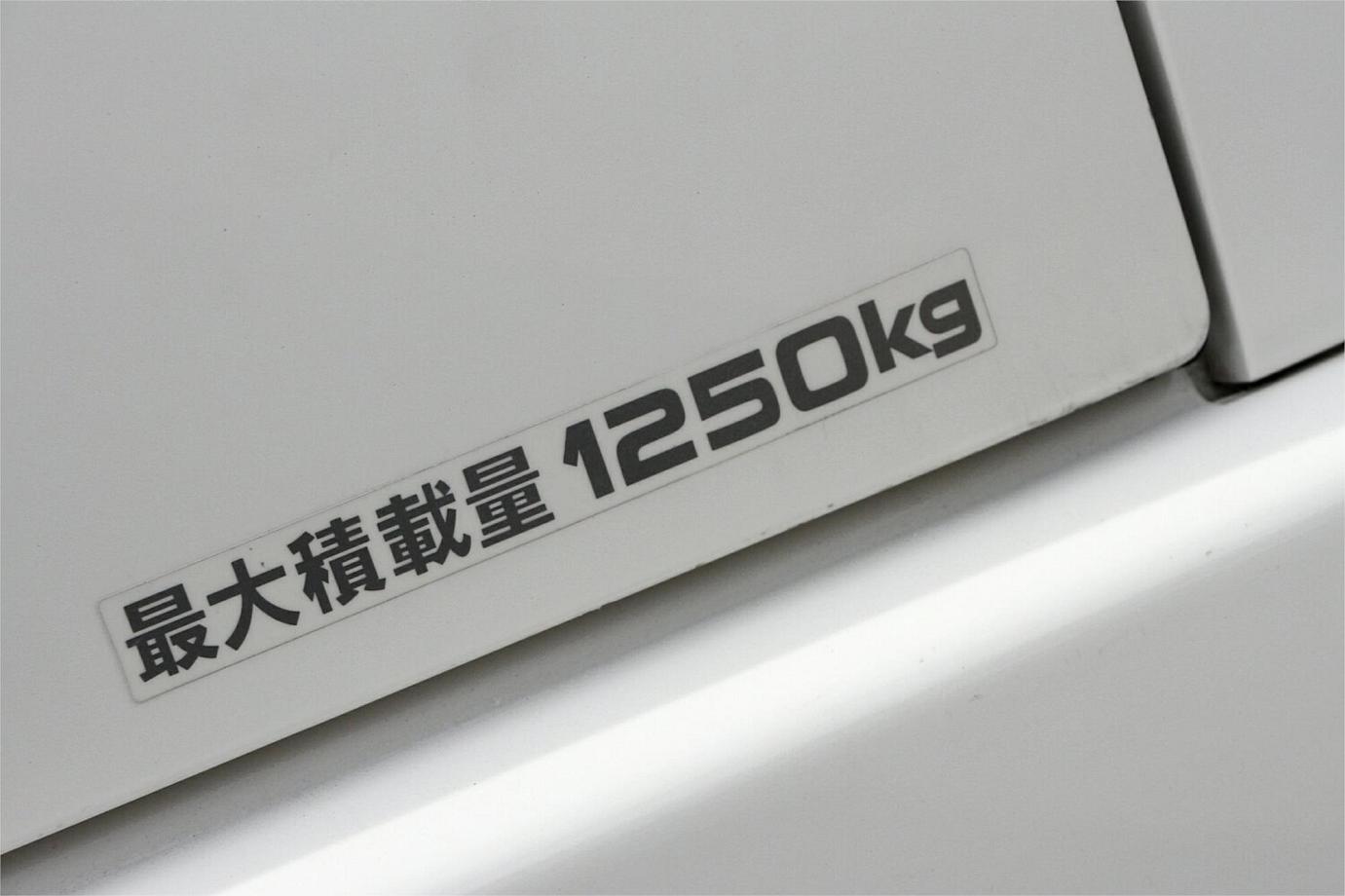 2019 Toyota Hiace Dx Gl Package (camper Kit)-16 2019 Toyota Hiace Dx Gl Package (camper Kit)-16