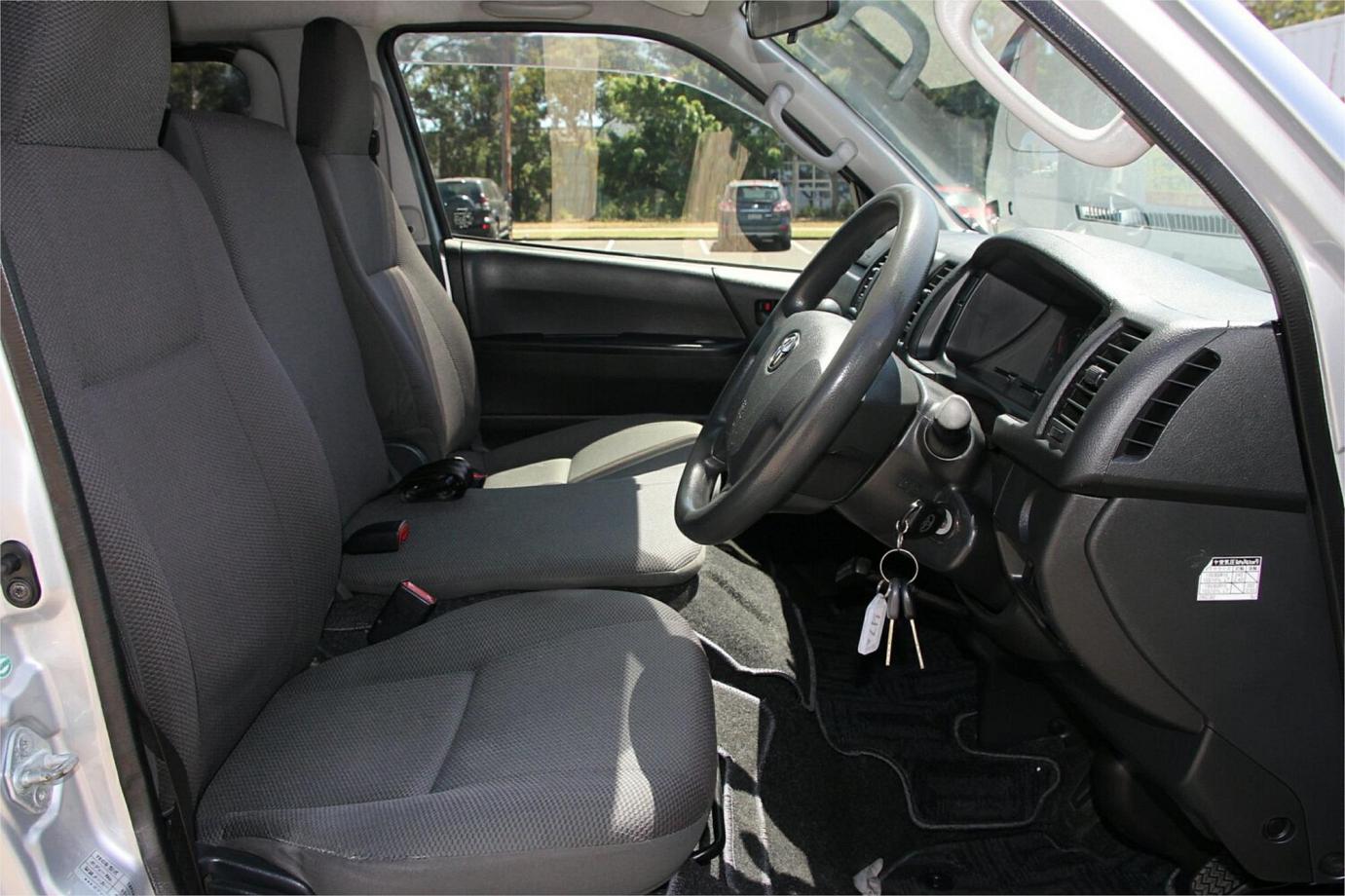 2017 Toyota Hiace Welcab-27 2017 Toyota Hiace Welcab-27