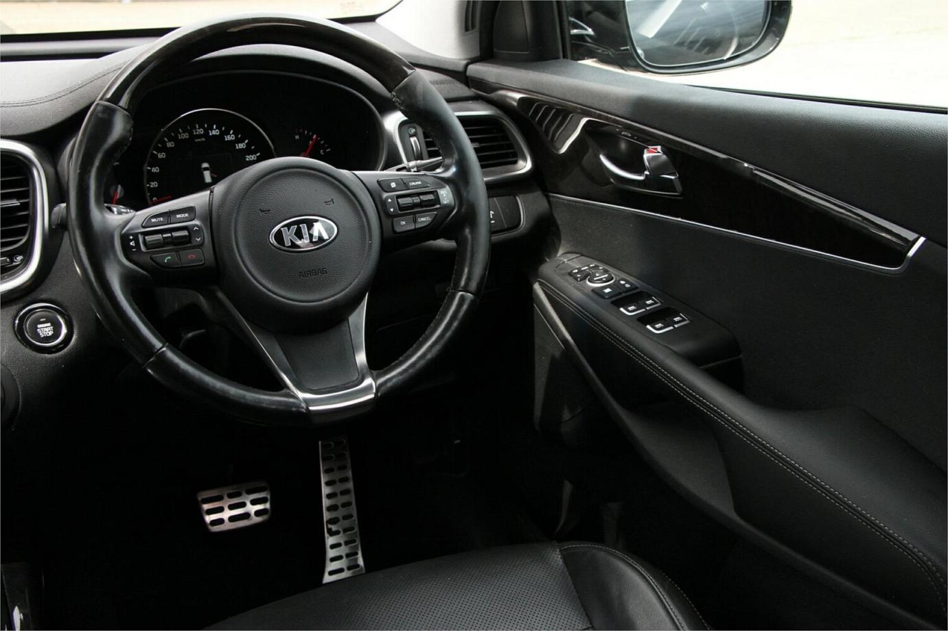 2017 Kia Sorento Sli-17