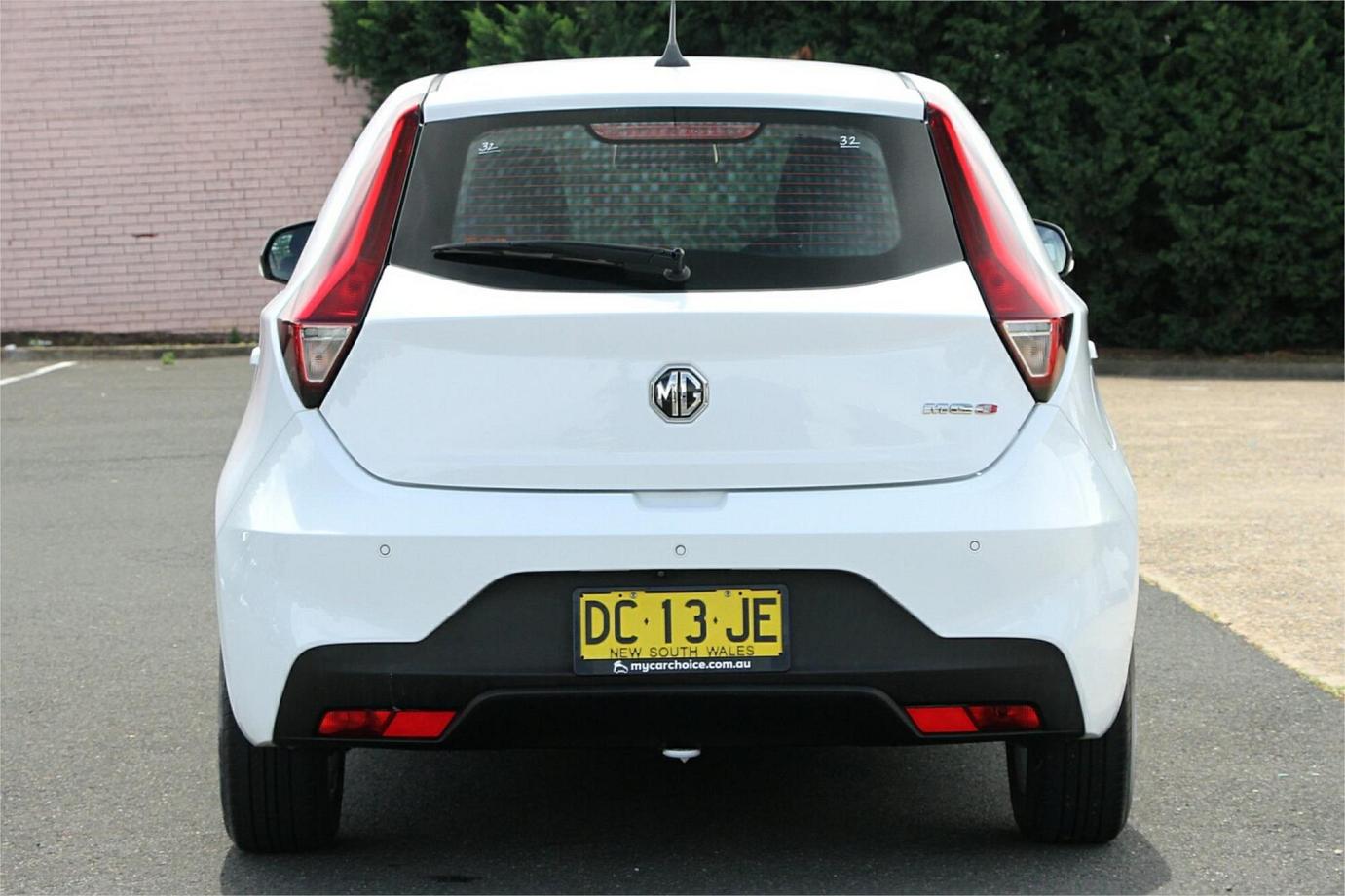 2021 Mg Mg3 Core (nav)-14