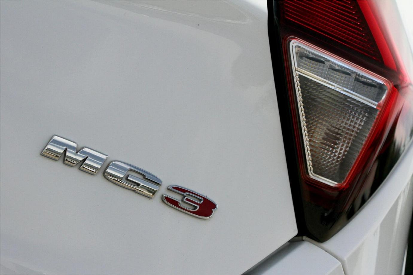 2021 Mg Mg3 Core (nav)-16