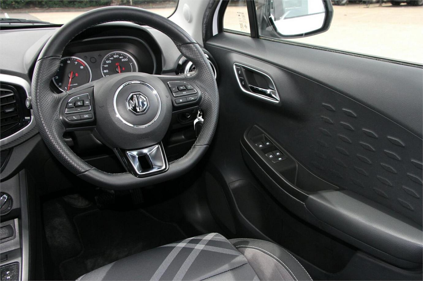 2021 Mg Mg3 Core (nav)-22
