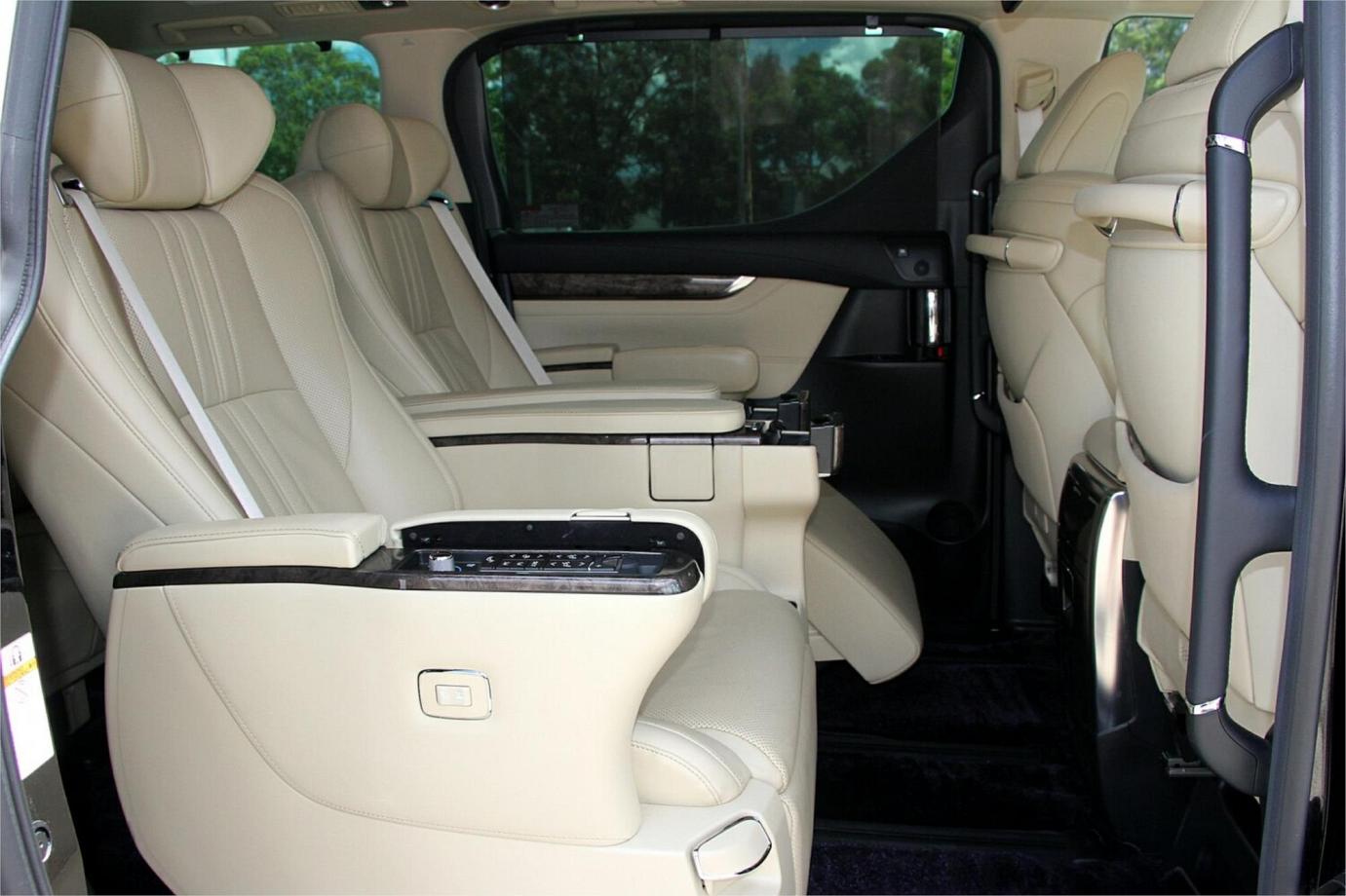 2021 Toyota Alphard Executive Lounge (hybrid)-2 2021 Toyota Alphard Executive Lounge (hybrid)-2