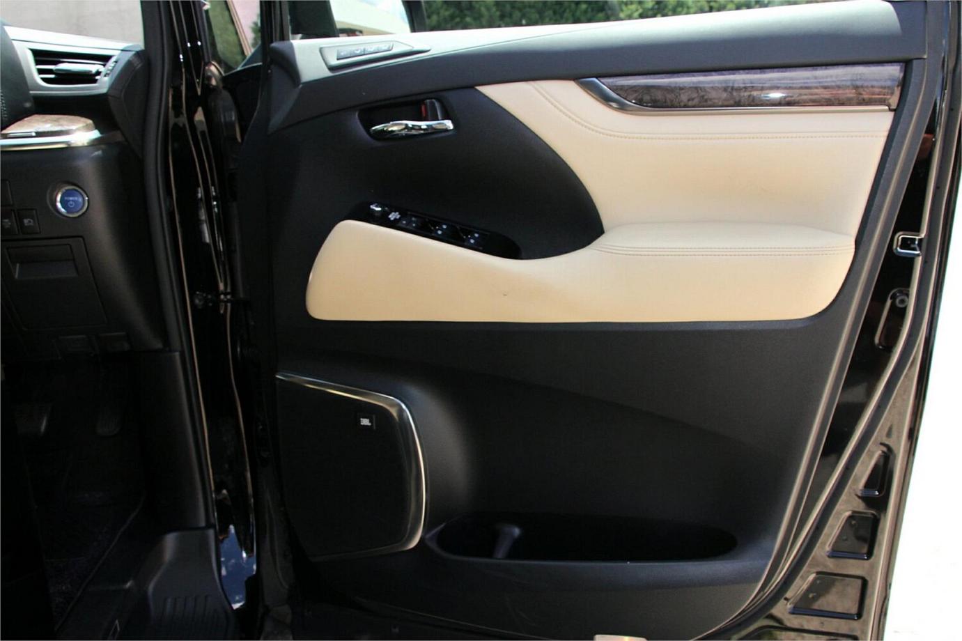 2021 Toyota Alphard Executive Lounge (hybrid)-31 2021 Toyota Alphard Executive Lounge (hybrid)-31