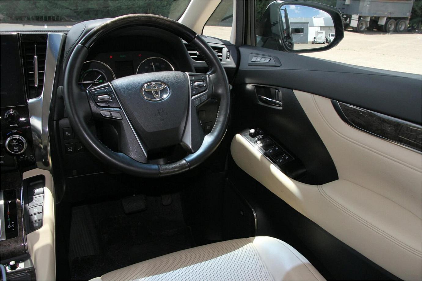 2021 Toyota Alphard Executive Lounge (hybrid)-33 2021 Toyota Alphard Executive Lounge (hybrid)-33