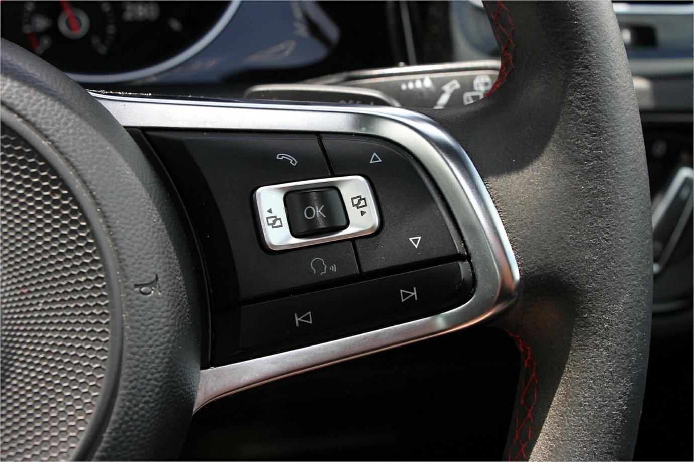 2016 Volkswagen Golf Gti 40 Years-8