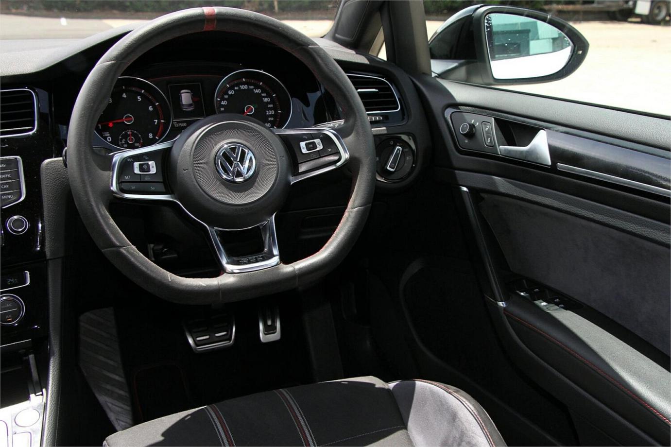 2016 Volkswagen Golf Gti 40 Years-23