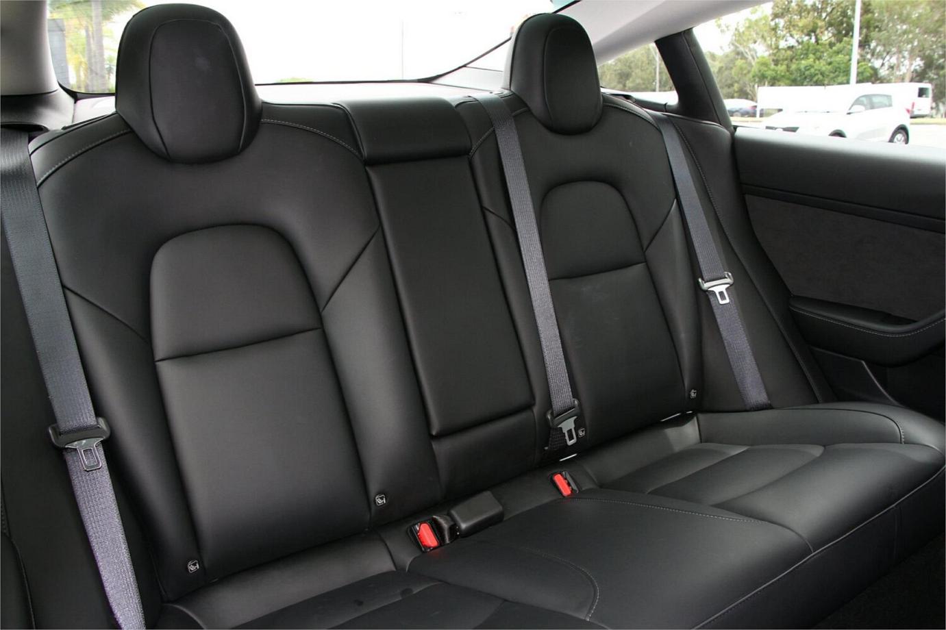 2022 Tesla Model 3 Long Range-3