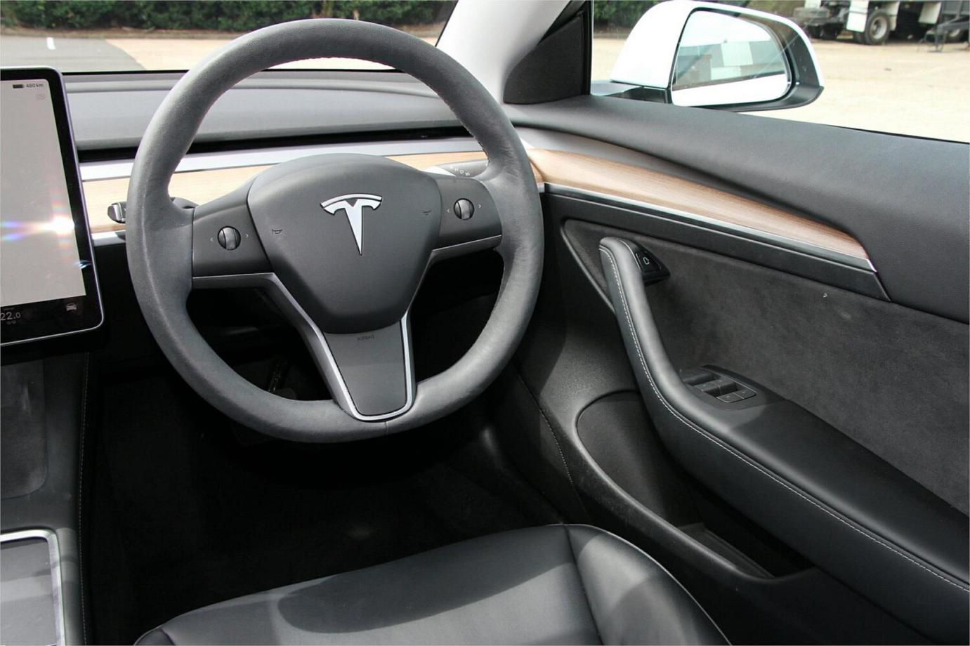 2022 Tesla Model 3 Long Range-23