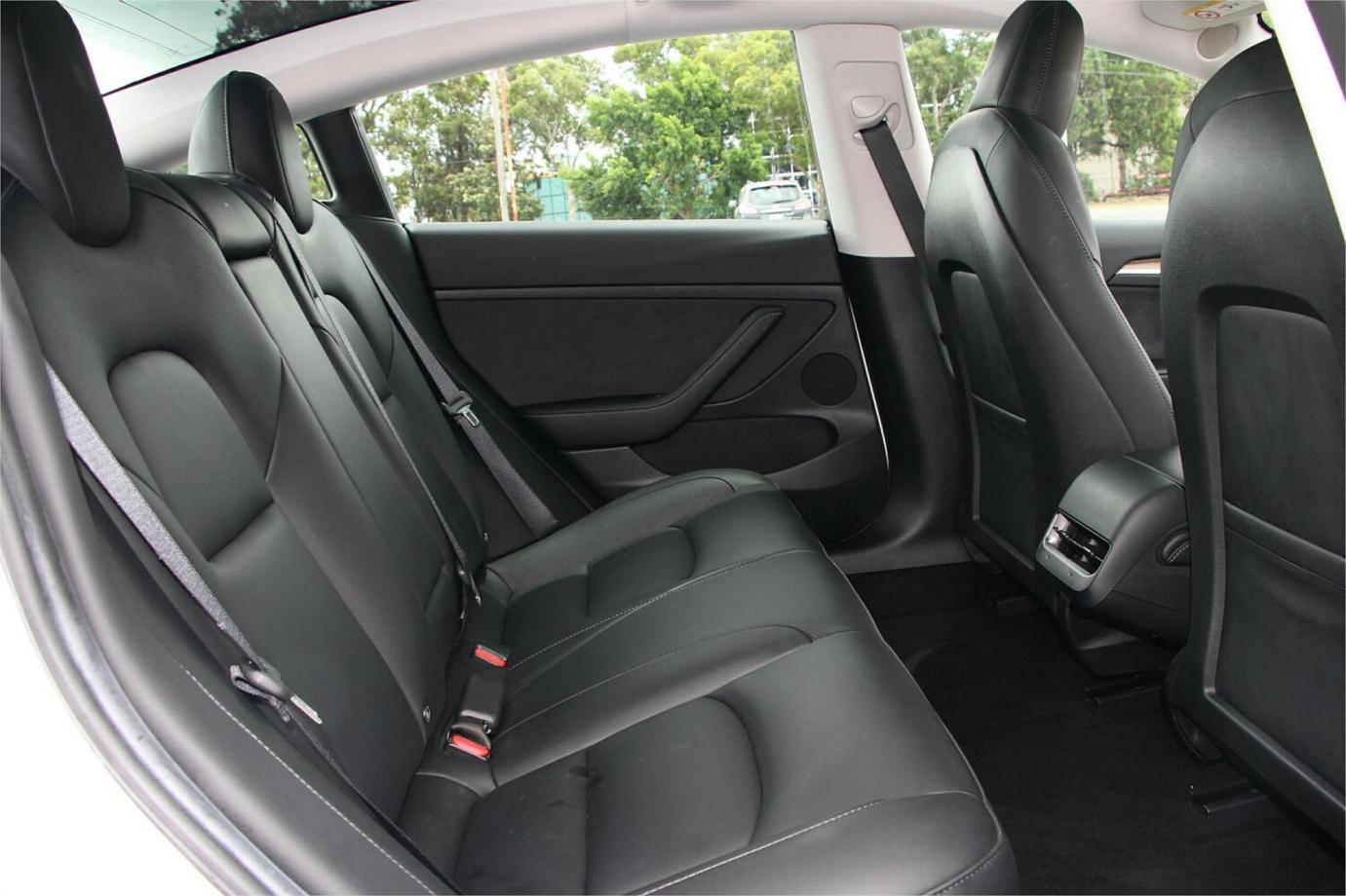 2022 Tesla Model 3 Long Range-24