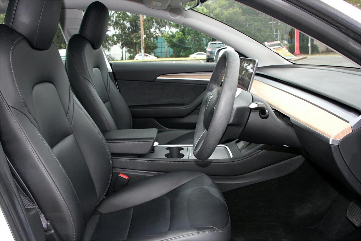 2022 Tesla Model 3 Long Range-25