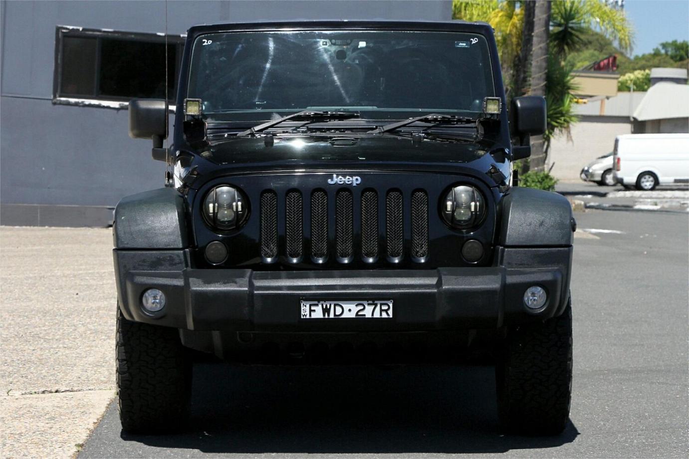 2013 Jeep Wrangler Unlimited Rubicon-13 2013 Jeep Wrangler Unlimited Rubicon-13