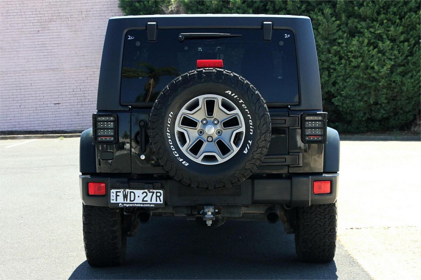 2013 Jeep Wrangler Unlimited Rubicon-14 2013 Jeep Wrangler Unlimited Rubicon-14