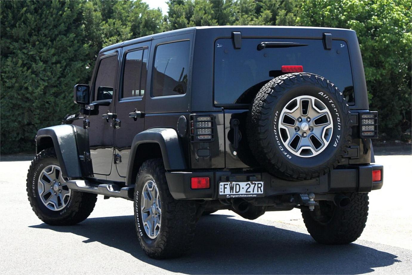 2013 Jeep Wrangler Unlimited Rubicon-19 2013 Jeep Wrangler Unlimited Rubicon-19