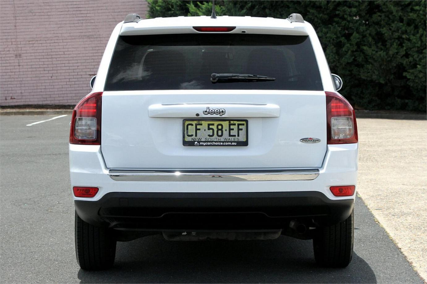 2015 Jeep Compass North-15