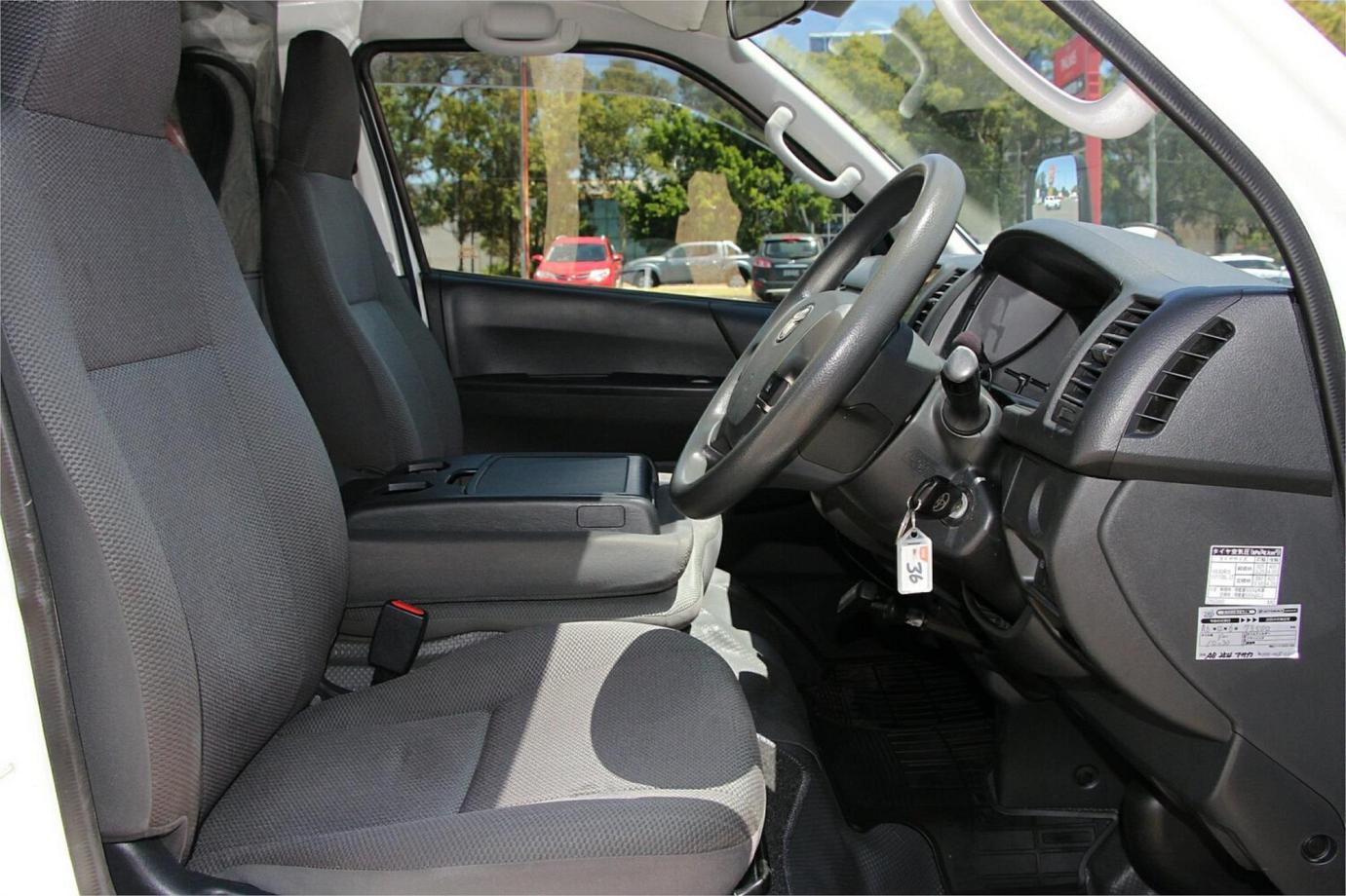 2018 Toyota Hiace Dx (camper Kit)-27