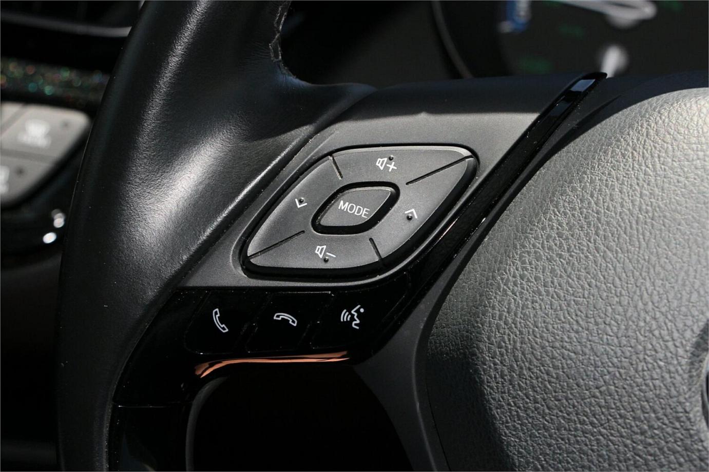 2018 TOYOTA C-HR G (HYBRID)-9