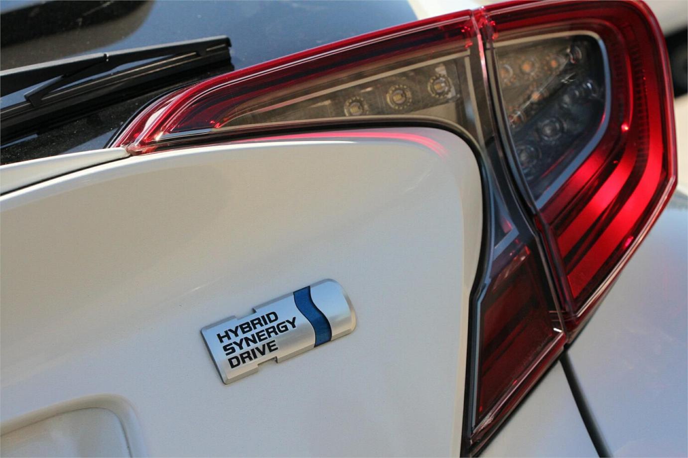 2018 TOYOTA C-HR G (HYBRID)-17