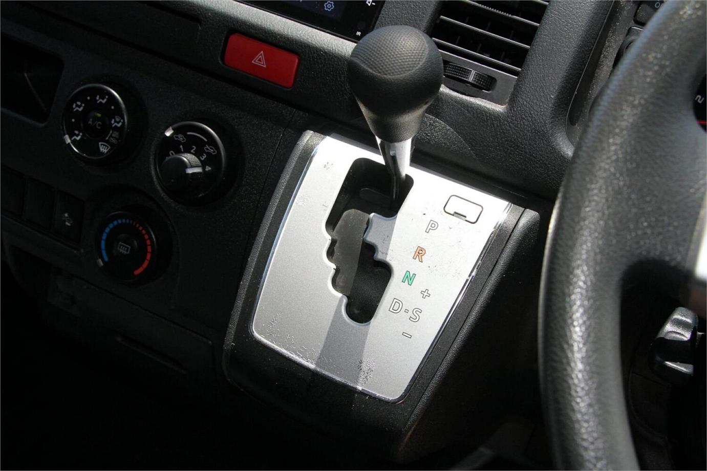 2019 Toyota Hiace Dx (camper Kit)-10