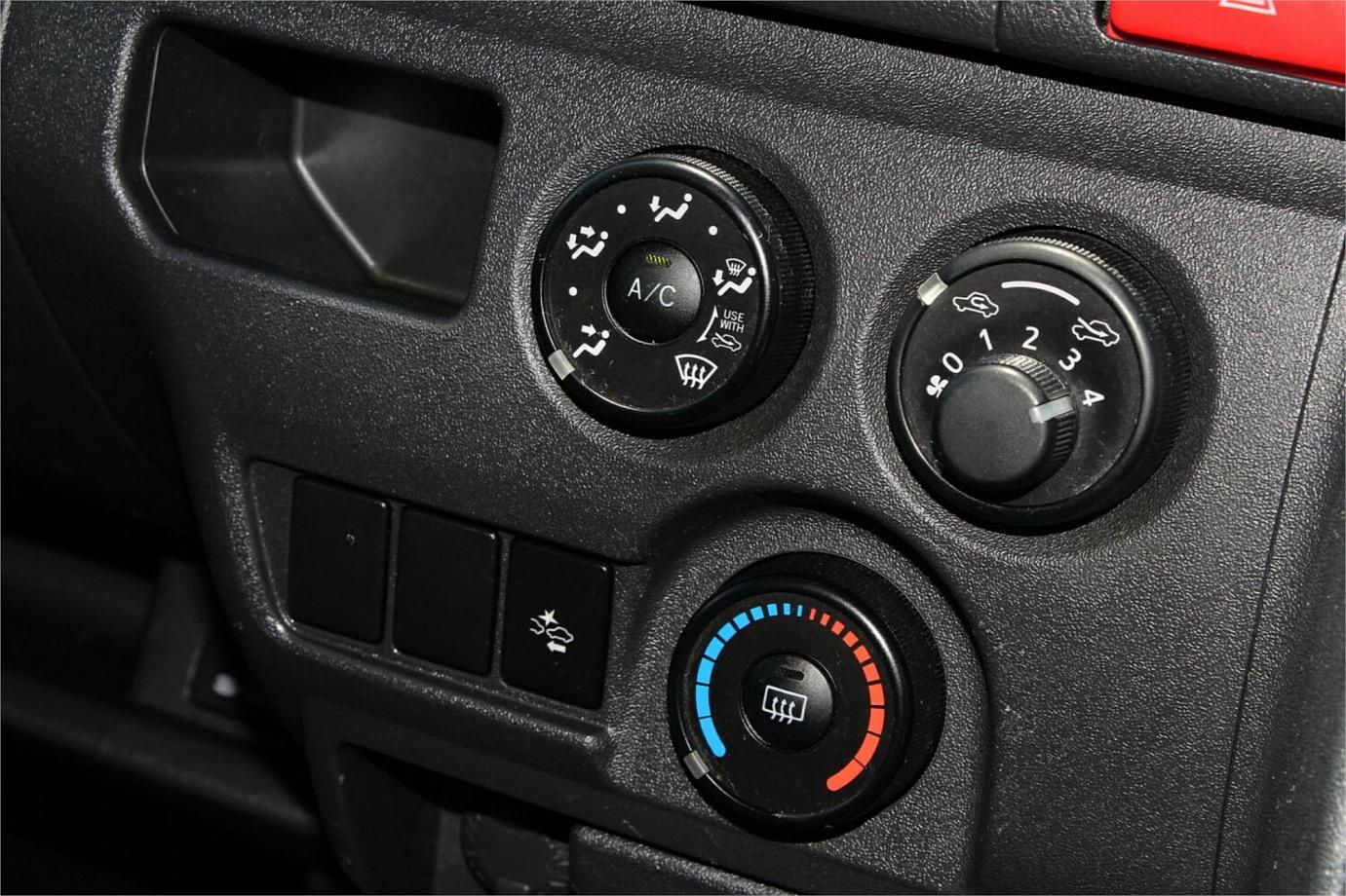 2018 Toyota Hiace Dx Gl (camper Kit)-9