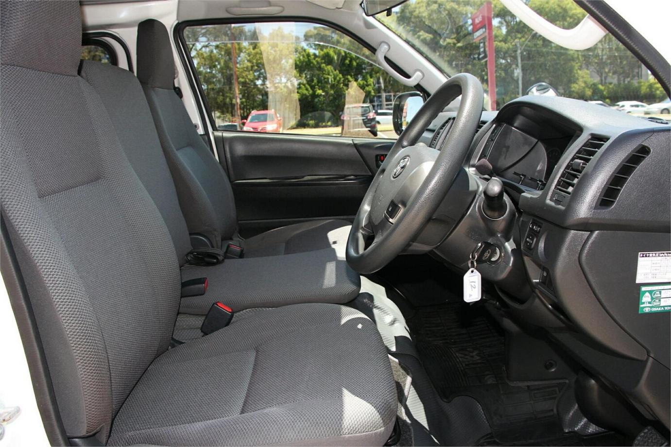 2018 Toyota Hiace Dx Gl (camper Kit)-28