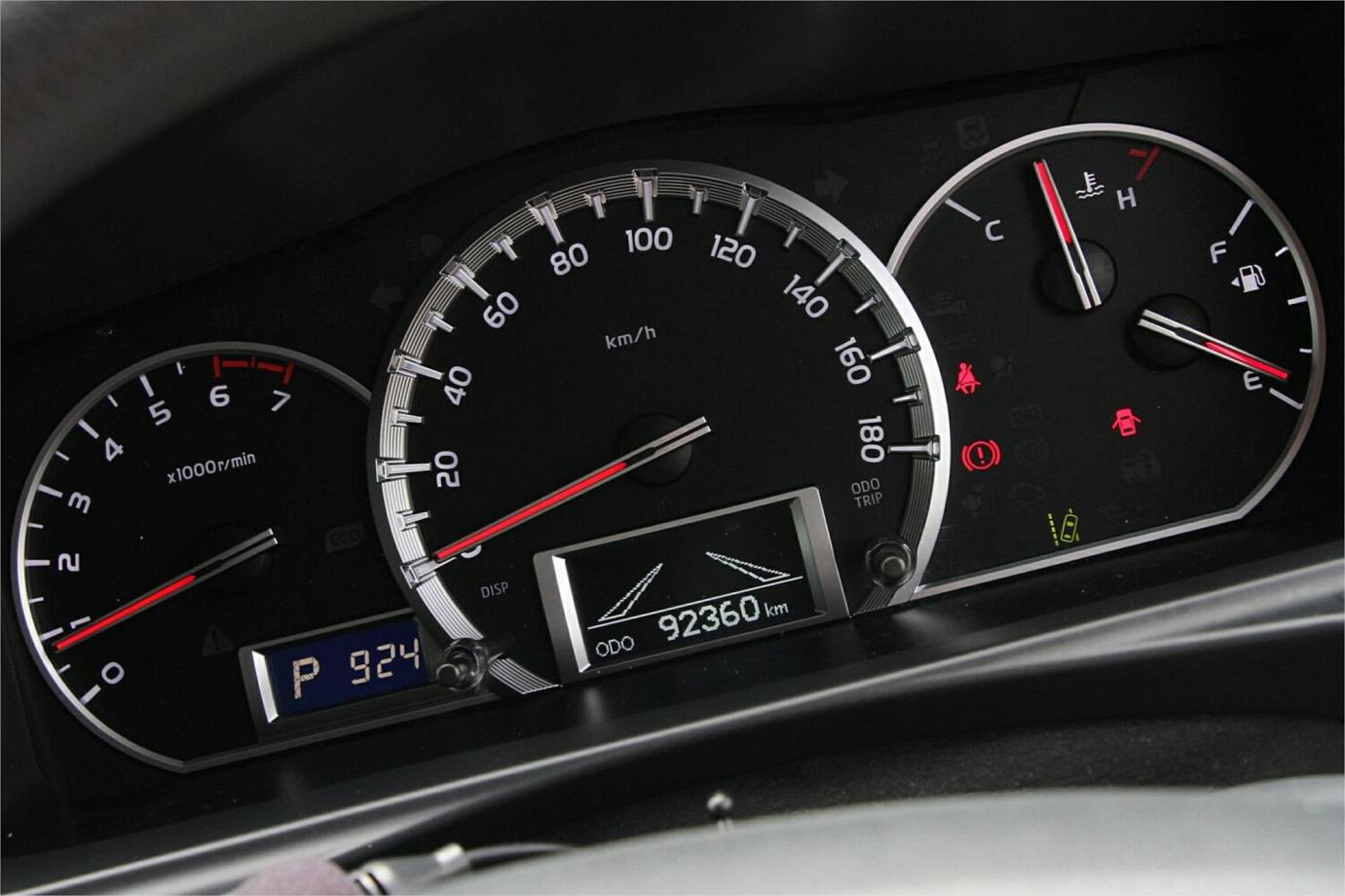 2019 Toyota Hiace Dx Gl Package (camper Kit)-8 2019 Toyota Hiace Dx Gl Package (camper Kit)-8