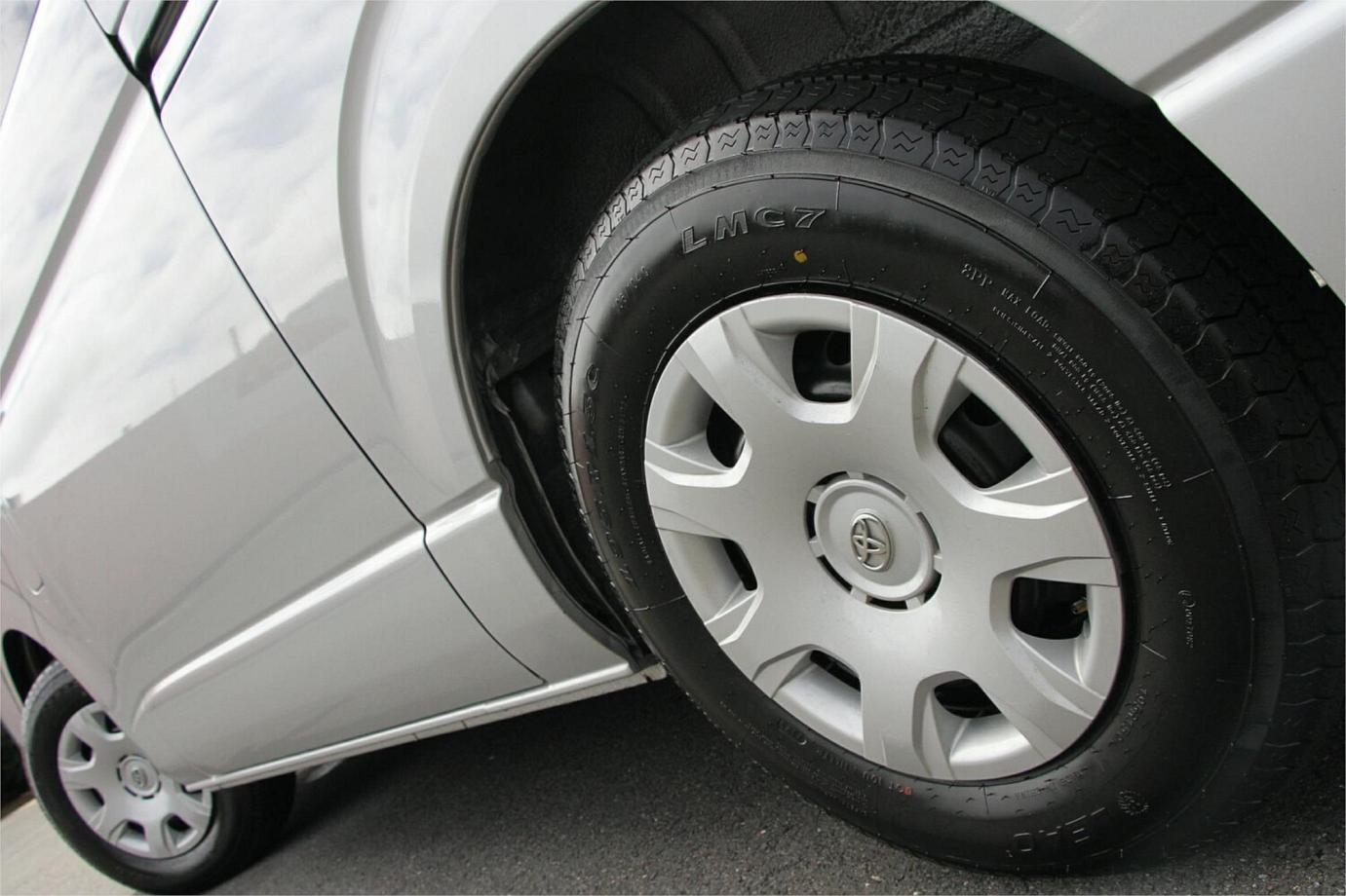 2019 Toyota Hiace Dx Gl Package (camper Kit)-27 2019 Toyota Hiace Dx Gl Package (camper Kit)-27