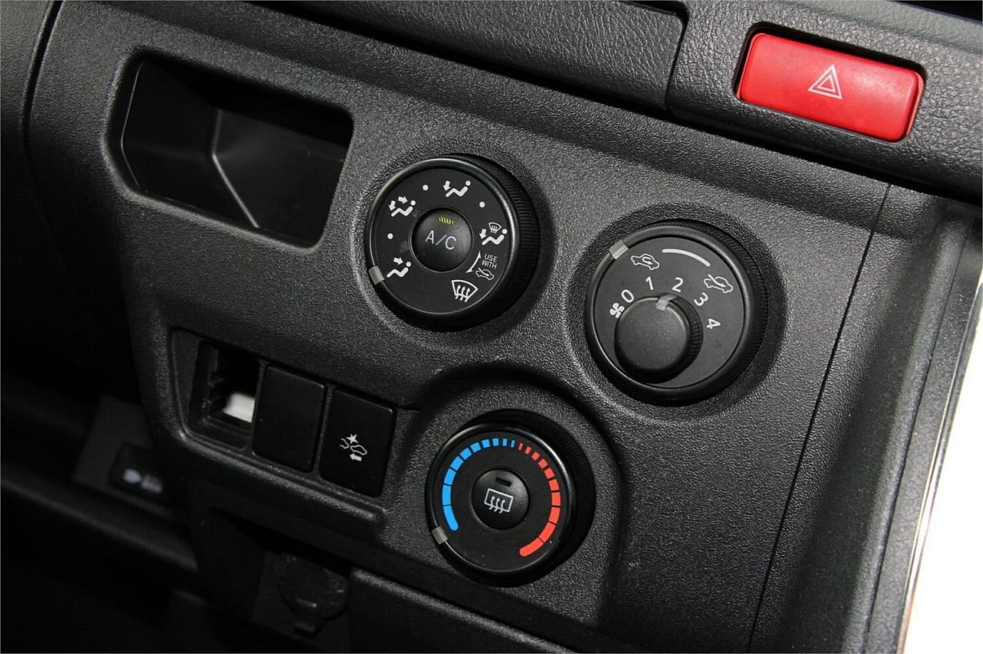 2018 Toyota Hiace Dx (camper Kit)-10