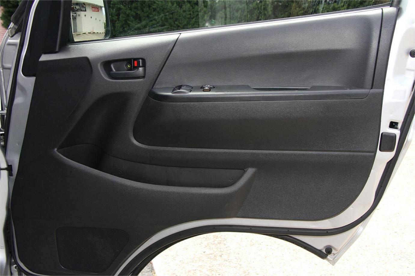 2018 Toyota Hiace Dx (camper Kit)-26