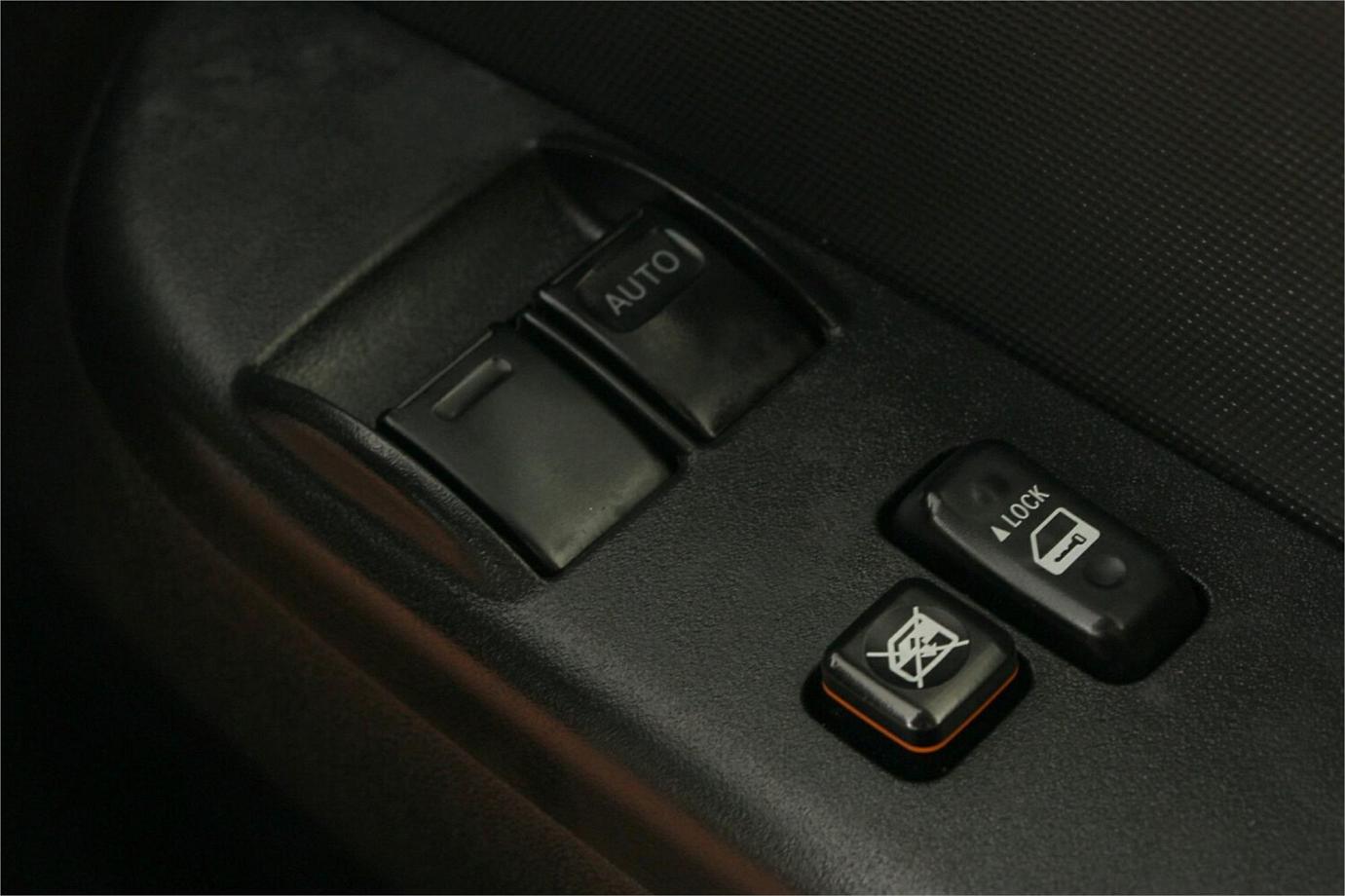 2016 Toyota Hiace Dx (camper Kit)-13