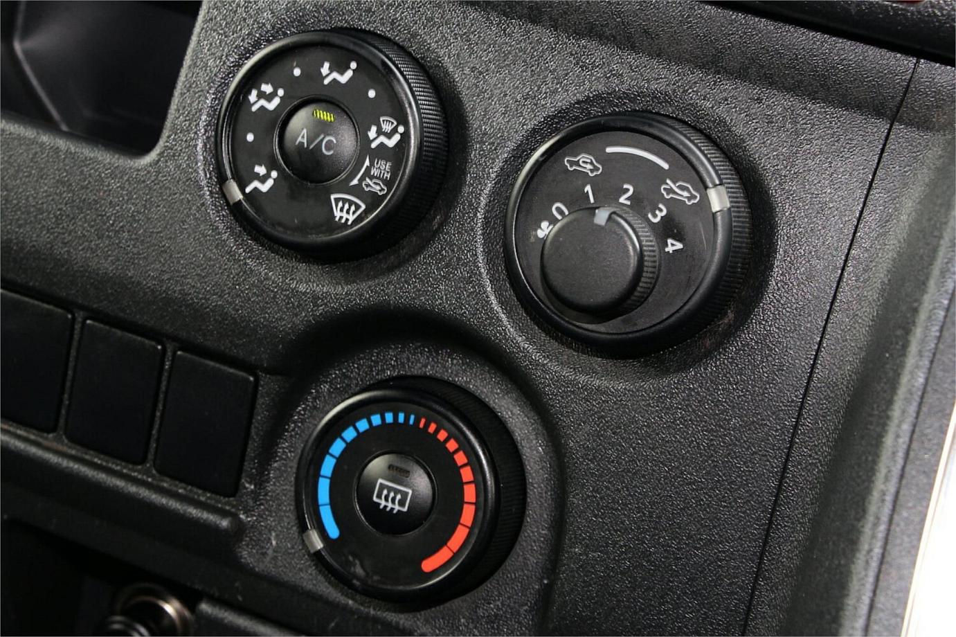 2016 Toyota Hiace Dx (camper Kit)-14